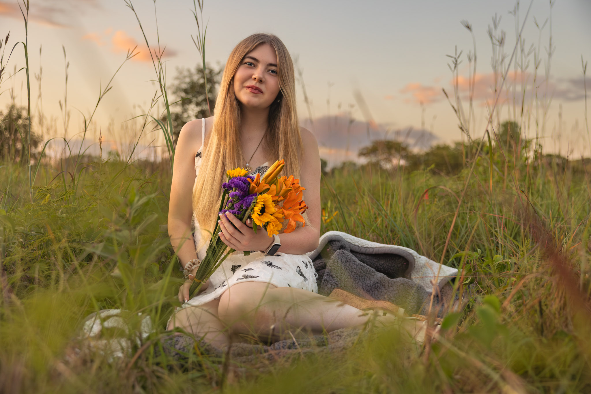 when to book senior pictures in Kansas senior photos in Lawrence KS